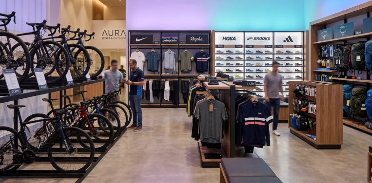 sporting-goods-strategic-pricing-retail-display