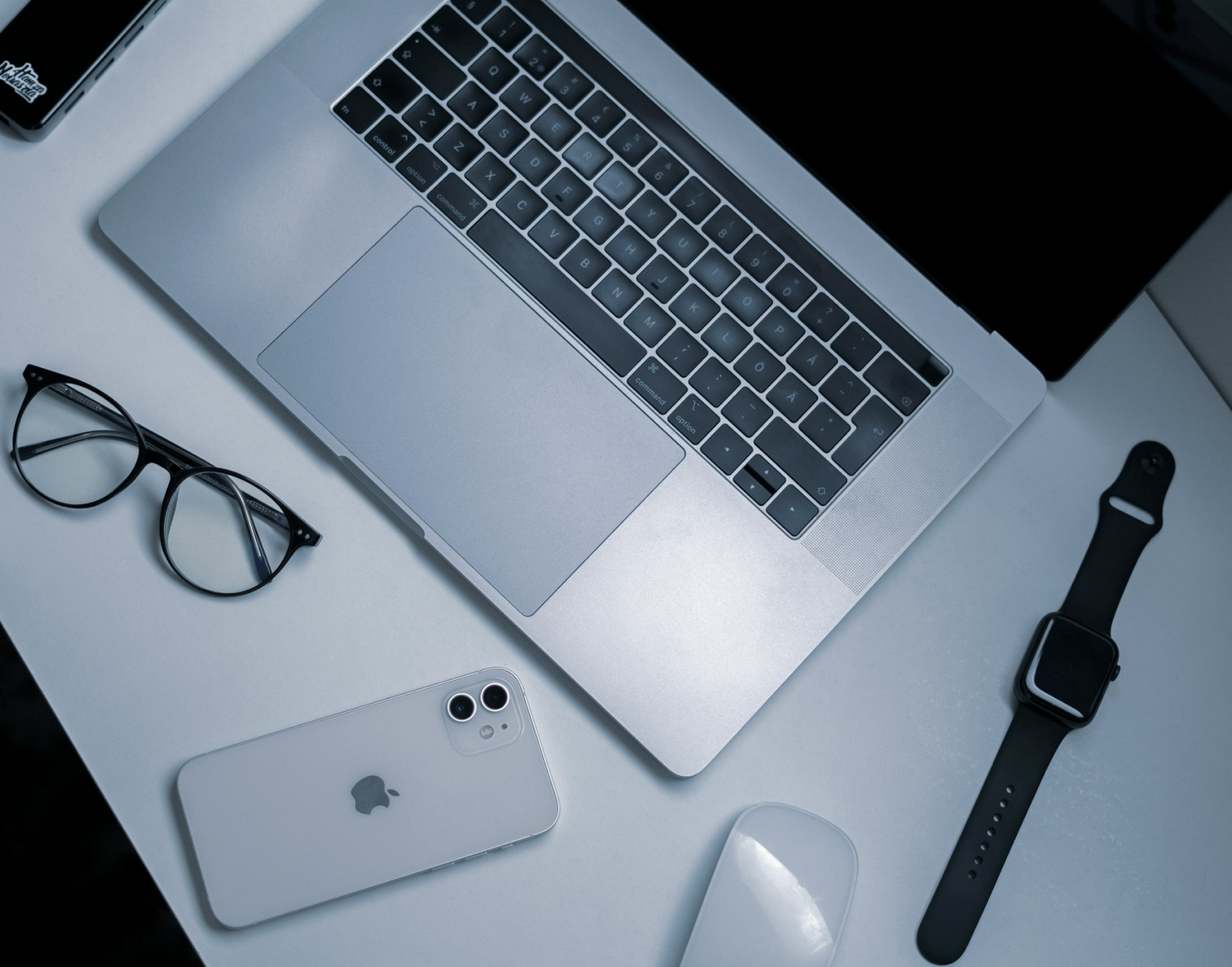 How an Electronics Retailer Improved Margin by 2.5% and Improved Pricing Accuracy with Competitor AI